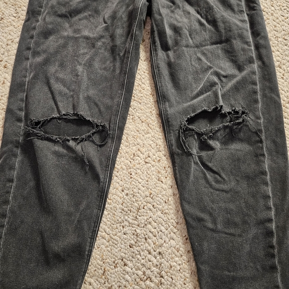 American Eagle Destroyed Black Jeans size 4 Regular - Picture 3 of 6